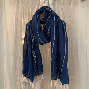 World Market 100% Cotton Wrap Shawl Scarf in blue and white OS